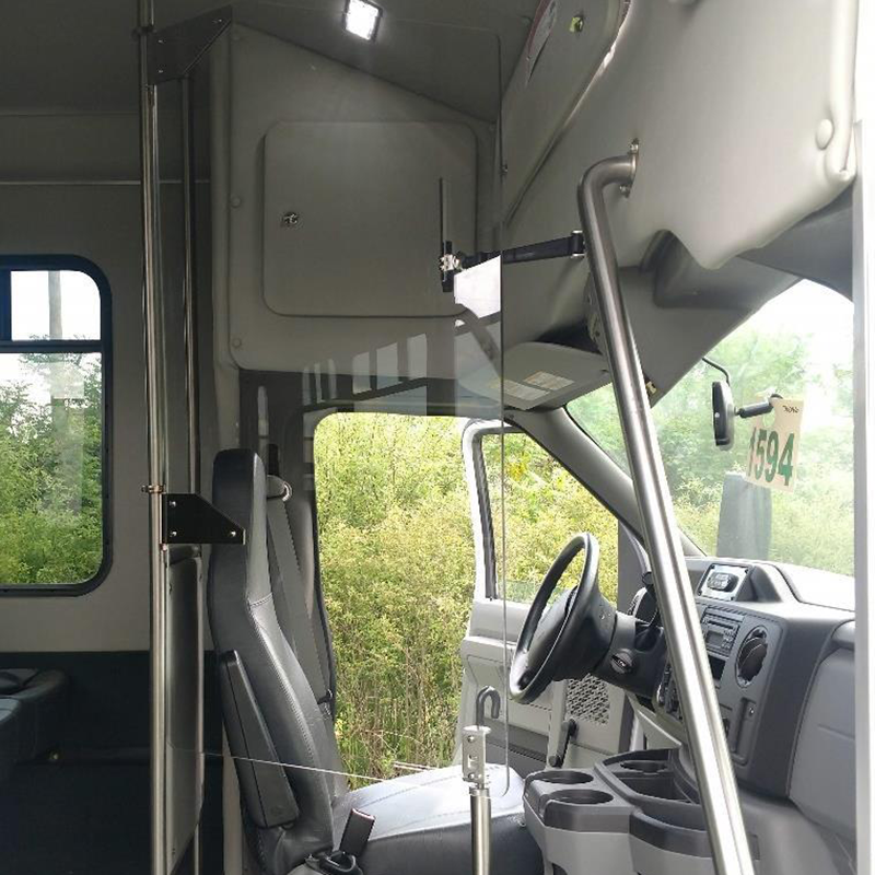 Paroi de protection d'un bus en polycarbonate